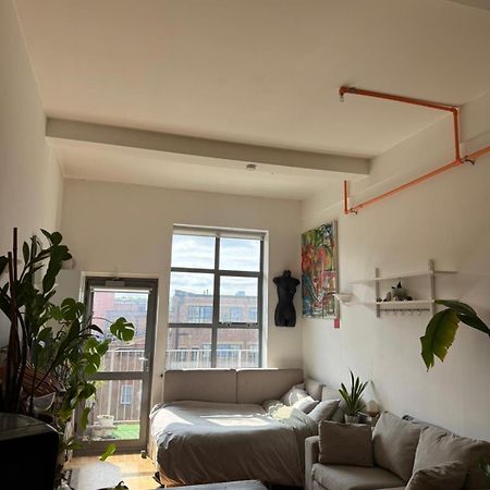 Cosy Private Room With Shared Bathroom Facilities ロンドン エクステリア 写真